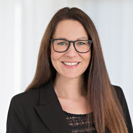 Manuela Brunner, Steuerfachangestellte, seit 1994 im Team
Lohn- und Finanzbuchhaltung, Alzenau