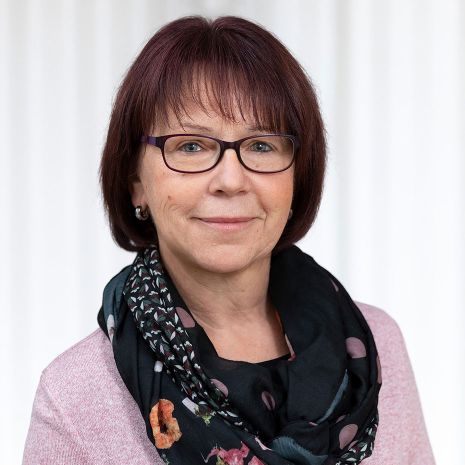 Gerlinde Hasenstab, Steuerfachangestellte, seit 1986 im Team
Lohn- und Finanzbuchhaltung, Alzenau